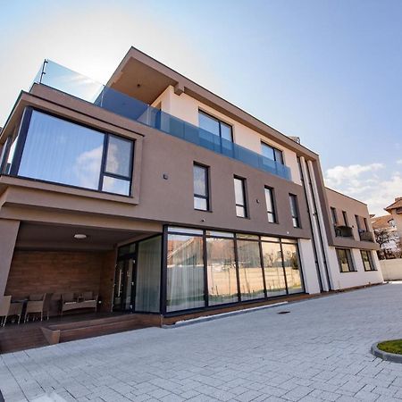 Vila Sarisa Deva Dış mekan fotoğraf